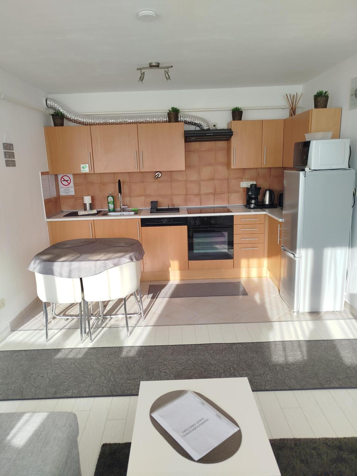 Csongor Apartman Budapest Exteriör bild